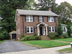 70 Moffat Rd, Newton, MA 02468 exterior