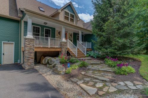 12 Worcester Dr, Raymond, ME 04071 exterior