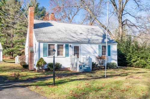 2550 Ellington Rd, Wapping, CT 06074 exterior