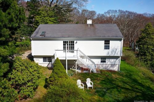 159 Azalea Dr, Groton, CT 06340 exterior