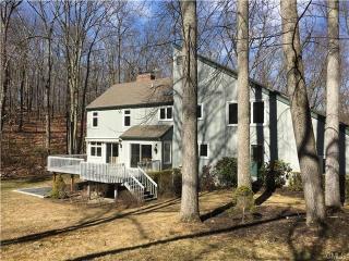 60 Whortleberry Rd, West Redding, CT 06896 exterior