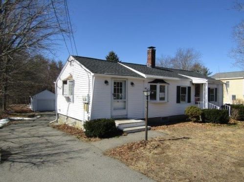 552 Main St, Hampstead, NH 03841 exterior