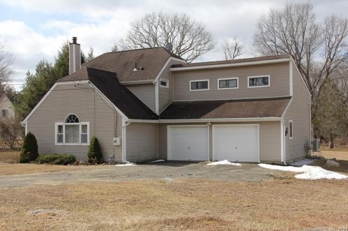 360 Old Colchester Rd, Amston, CT 06231 exterior