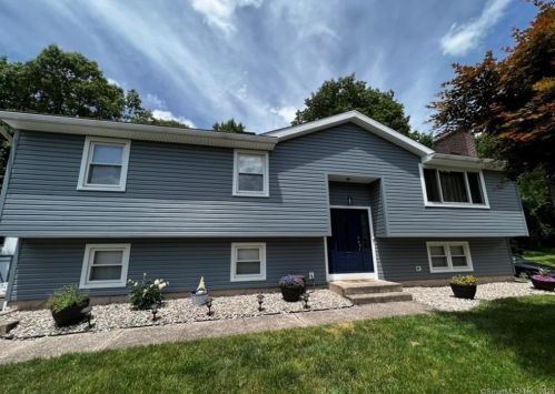 170 Longview Ave, Bristol, CT 06010 exterior