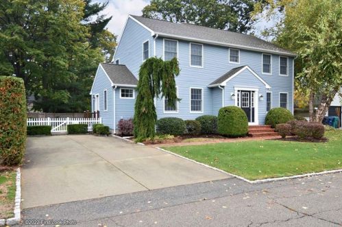 139 Sevilla Ave, Warwick, RI 02889 exterior