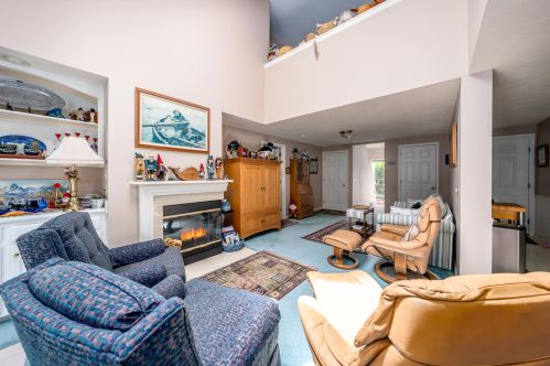 17 Mainsail Cir, Mashpee, MA 02649 exterior
