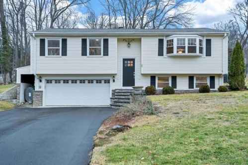 29 Deepwood Dr, Bethel, CT 06801 exterior