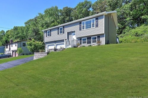 66 Benz St, Ansonia, CT 06401 exterior