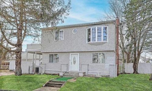 16 Courtway St, Narragansett, RI 02882 exterior