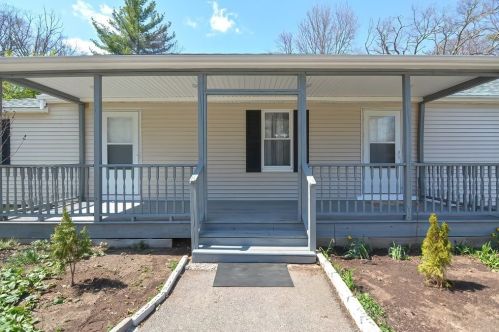 50 Neck Hill Rd, Hopedale, MA 01747 exterior