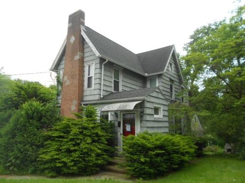 12 Locke St, Ansonia, CT 06401 exterior