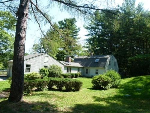 54 Sunrise Rd, Boxford, MA 01921 exterior