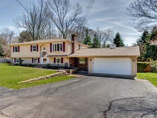 10 Teakwood Dr, Coventry, RI 02816 exterior