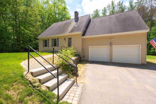 22 James Henry Dr, Barrington, NH 03825 exterior