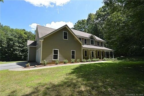 193 Taylor Rd, Colchester, CT 06415 exterior