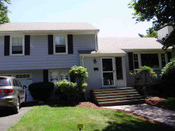 5 Hartman Rd, Newton, MA 02459 exterior