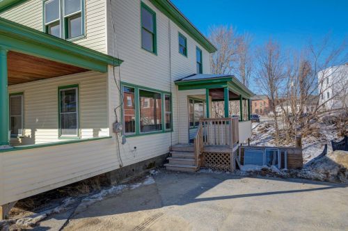 11 Barrows St, South Paris, ME 04281 exterior