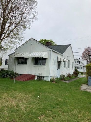 492 Hillman St, New-Bedford, MA 02740 exterior