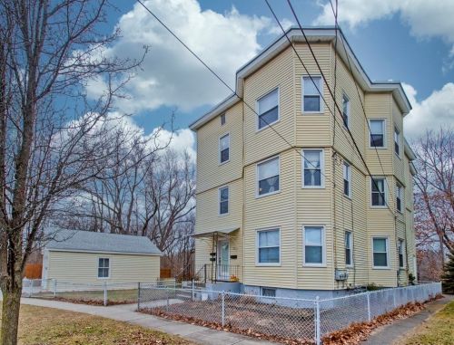 10 Riverview Ter, Chicopee, MA 01013 exterior