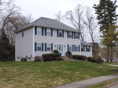 19 Sabrina Ct, Methuen, MA 01844 exterior