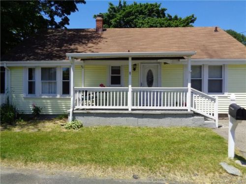 47 Catlin Pl, Huntington, CT 06484 exterior