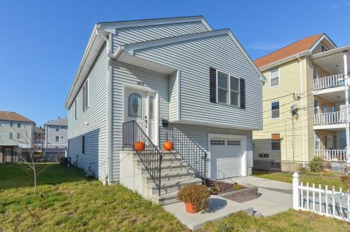 249 Cottage St, Woonsocket, RI 02895 exterior