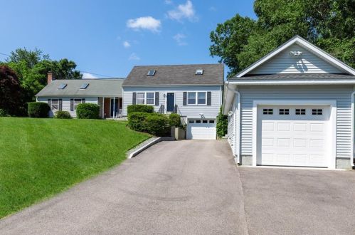 22 Colonial Dr, Westerly, RI 02891 exterior
