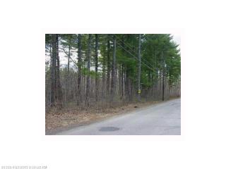 31 Russell Rd, Skowhegan, ME 04976 exterior