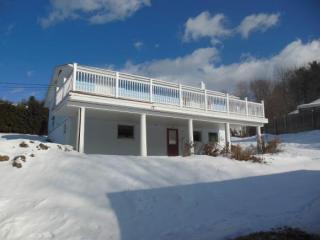 99 Currier St, Barre, VT 05641 exterior