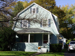 211 Winslow Rd, Newton, MA 02468 exterior
