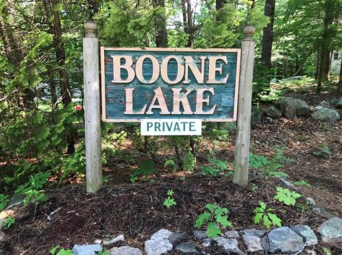 190 Shore Dr, Exeter, RI 02822 exterior