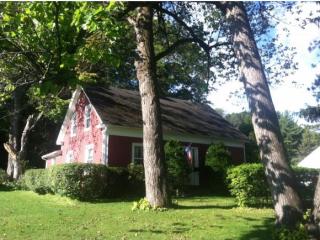 319 Crescent Blvd, Bennington, VT 05201 exterior