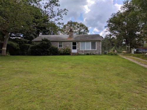 1067 Plainfield Pike, North Sterling, CT 06377 exterior