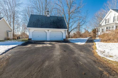 138 6Th St, Dover, NH 03820 exterior