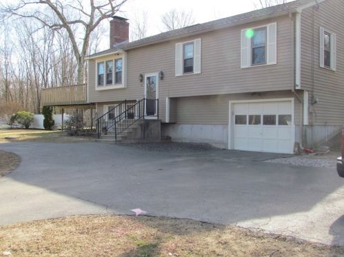 10 Forest St, Douglas, MA 01516 exterior