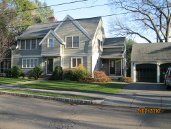 18 Alexander Rd, Newton, MA 02461 exterior