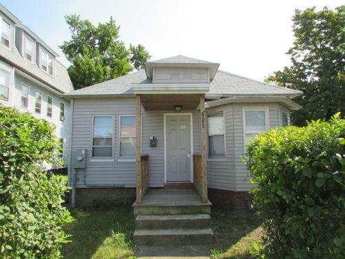 423 Orange St, Springfield, MA 01108 exterior