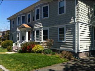 15 Trenton St, Pawtucket, RI 02860 exterior