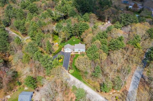 10 Parkside Dr, West Greenwich, RI 02817 exterior