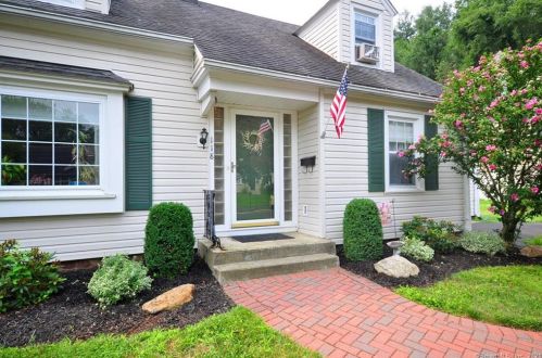 118 Moody St, Bristol, CT 06010 exterior