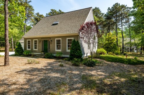 130 Browns Neck Rd, Wellfleet, MA 02667 exterior