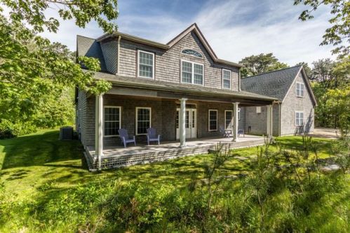 191 Tisbury Rd, Marthas Vineyard, MA 02539 exterior