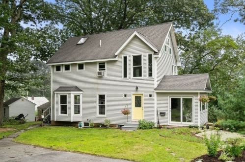 4 Scenic Rd, Peabody, MA 01960 exterior