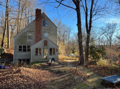 144 Florida Rd, Ridgefield, CT 06877 exterior