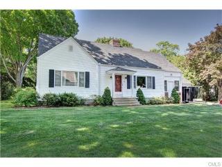 28 Sunrise Ave, Bridgeport, CT 06611 exterior