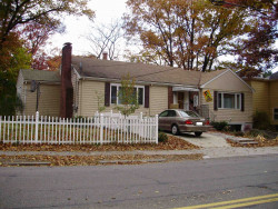 993 Walnut St, Newton, MA 02461 exterior