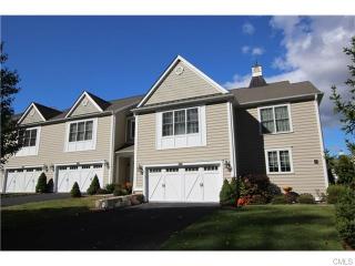 18 Stillwater Cir, Brookfield Center, CT 06804 exterior