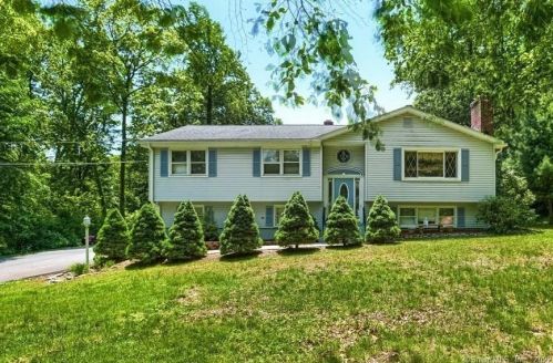 7 Bittersweet Dr, North Branford, CT 06471 exterior