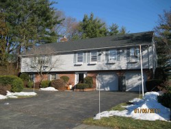 356 Upland Ave, Newton, MA 02461 exterior