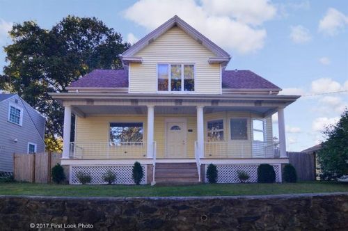 10 Long St, Johnston, RI 02919 exterior